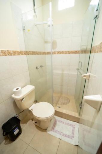 Tourist House Suites 2 Отавало Экстерьер фото
